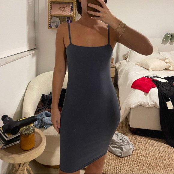Forever 21 Dresses & Skirts - Forever 21 midi casual dress
